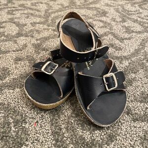 Hoy Sun-San surfer M- LIKE NEW, Navy!